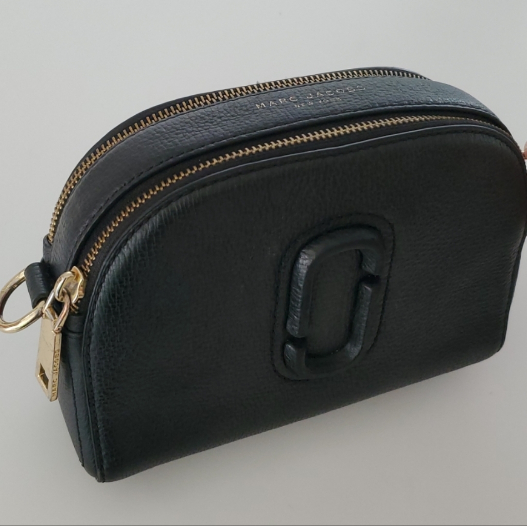 Marc Jacobs Black Shutter Leather Crossbody Bag